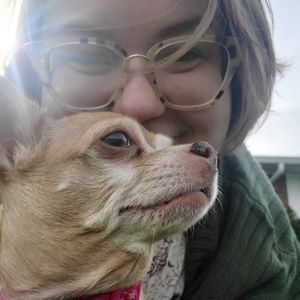 Meet your Posher, Chloe